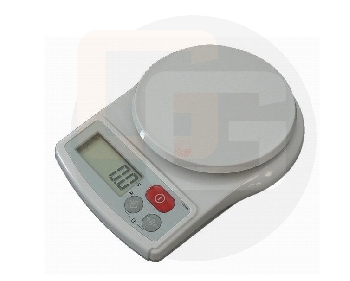 TÍNH NĂNG Cân nhà bếp giá rẻ LB
Cân có trọng lượng cân từ 1KG – 5KG.
Độ chính xác: 10.000
Có thể cài đặt 1 số lẻ (Ví dụ: 1KG x 0.1G; 2KG x 0.2G;5KG x 0.5G …)
Kích thước (rộng x cao x dài) : 143x 189.2x 42.5 mm
Kích thước đĩa cân: Φ120mm
Cân có chế độ tự động tắt nguồn khi gặp sự cố.
Thân
